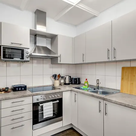 Inhome - Zentral - Kueche - Modern Appartamento